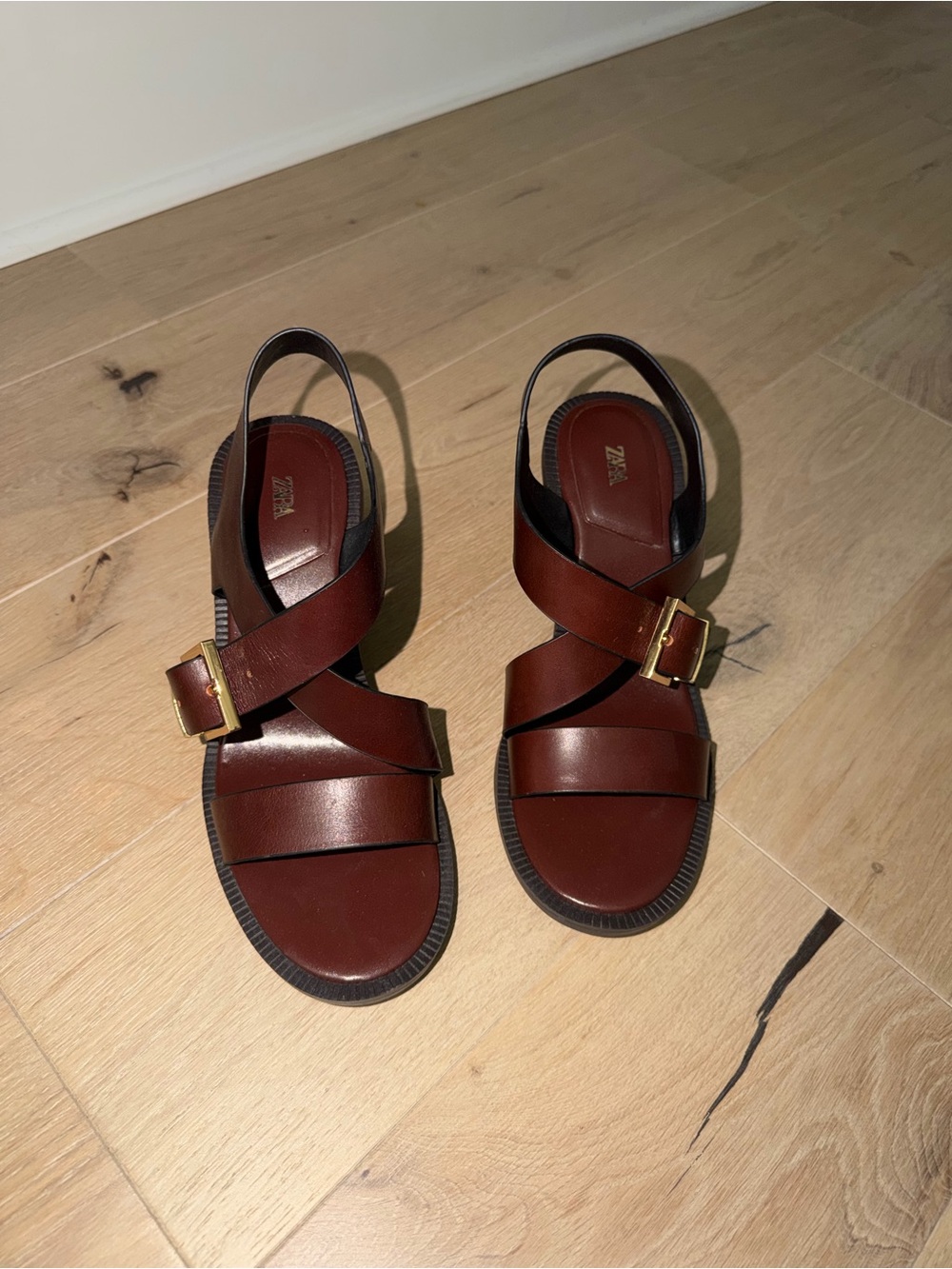 Zara Brown Leather Cross-Strap Women’s Sandals with Buckle - Picture 1 of 3